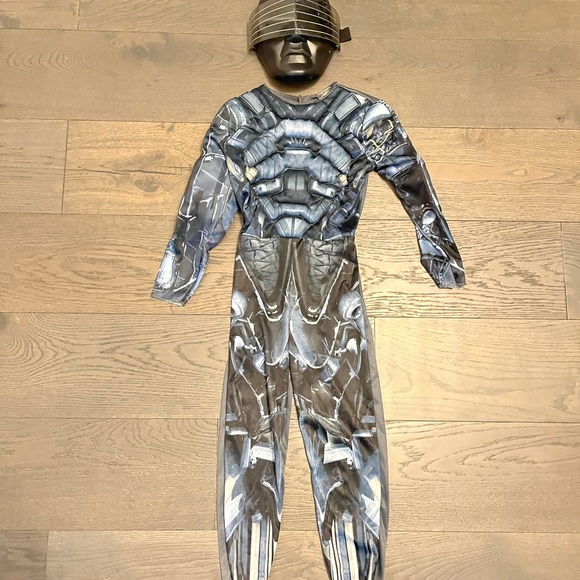 Kids transformer costume sz 5 EUC retail $79 - Picture 1 of 3